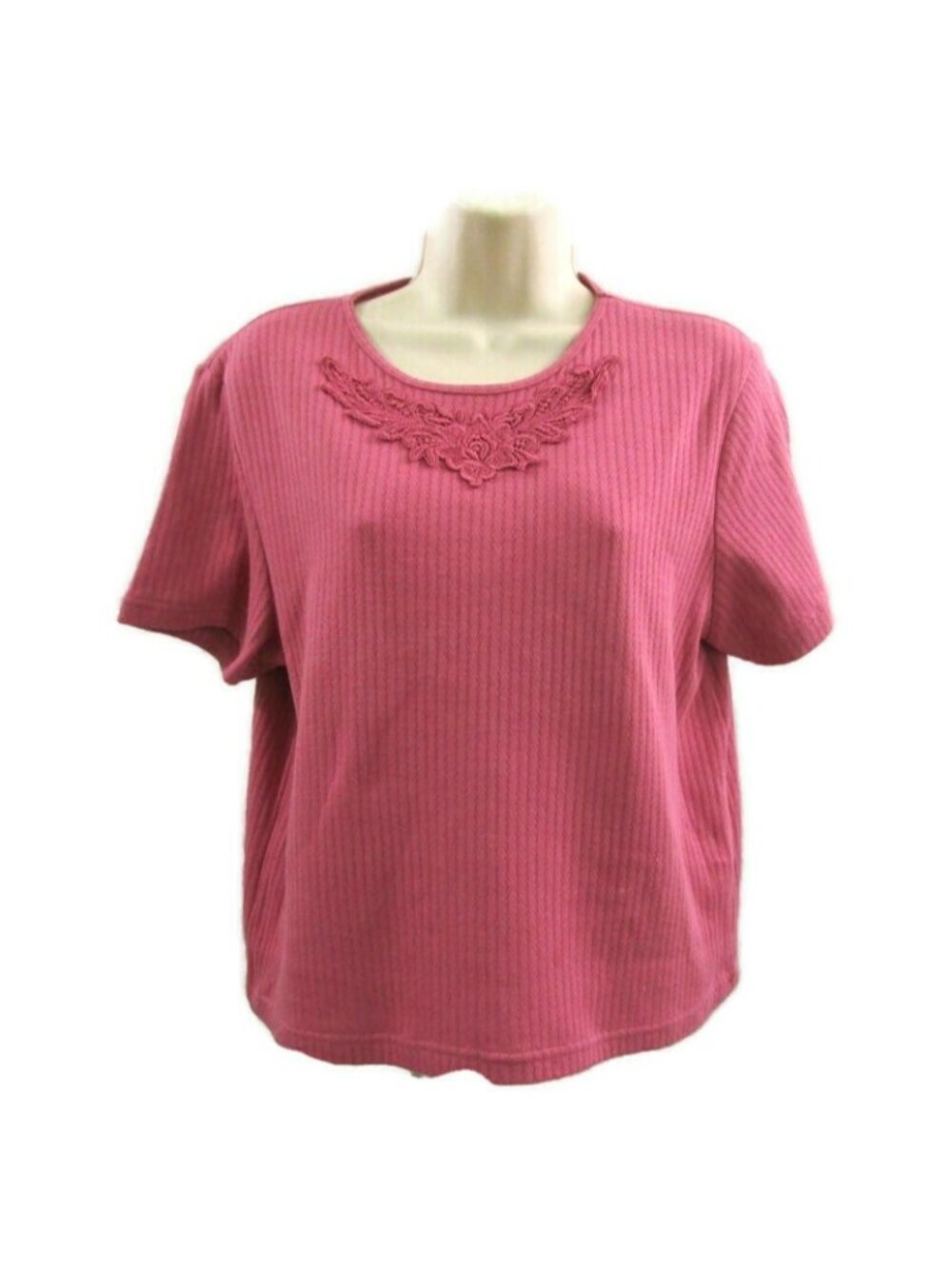 Bobbie Brooks Top Size Large Pink with Applique Front Scoop Neck Short Sleeve